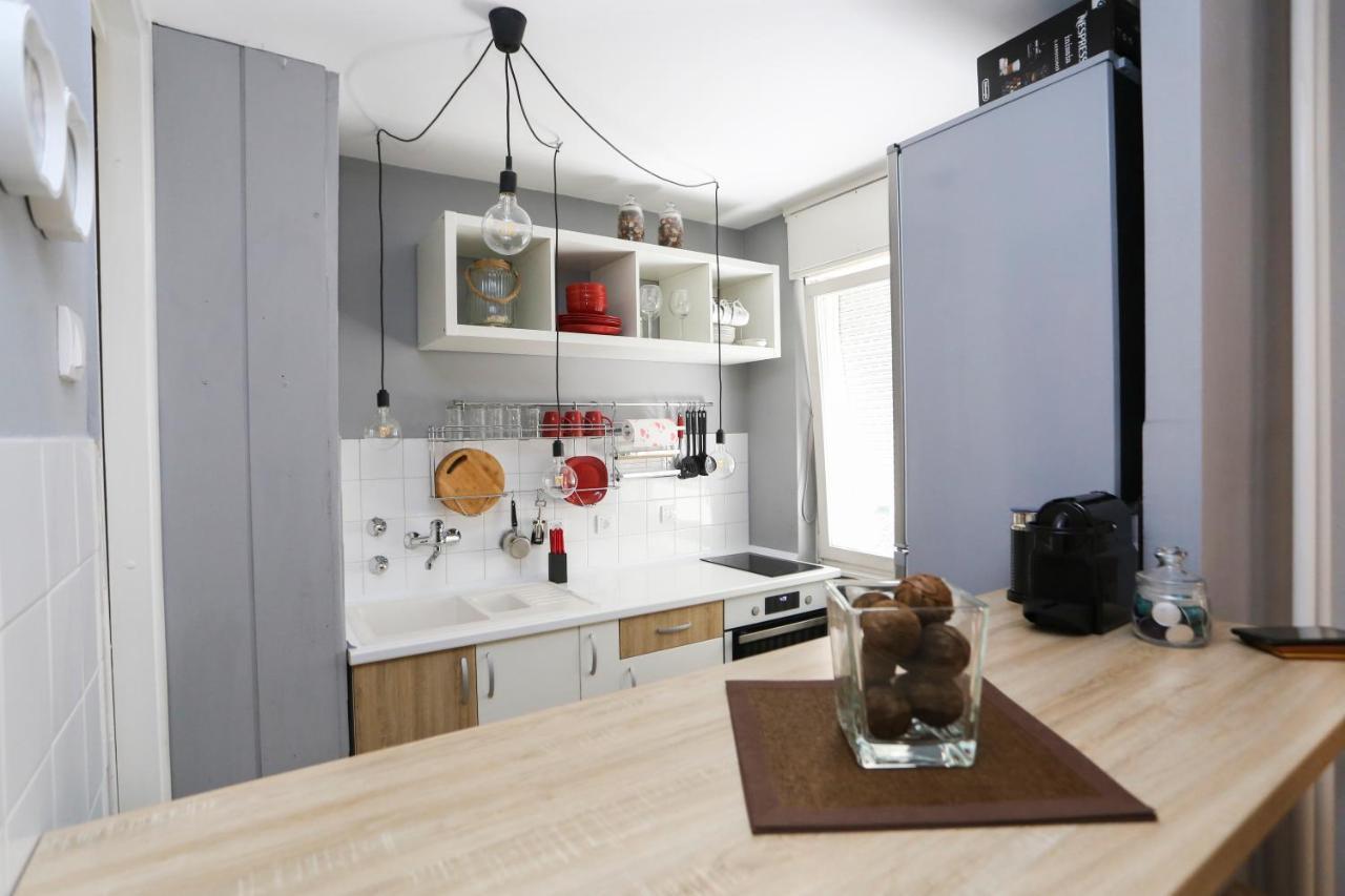 Modern Apartment With Free Parking Nowy Sad Zewnętrze zdjęcie